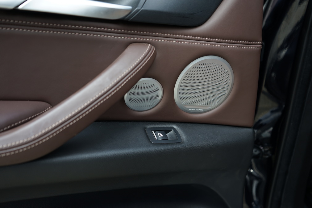 2016 BMW X5 xDrive50i - Photo 84