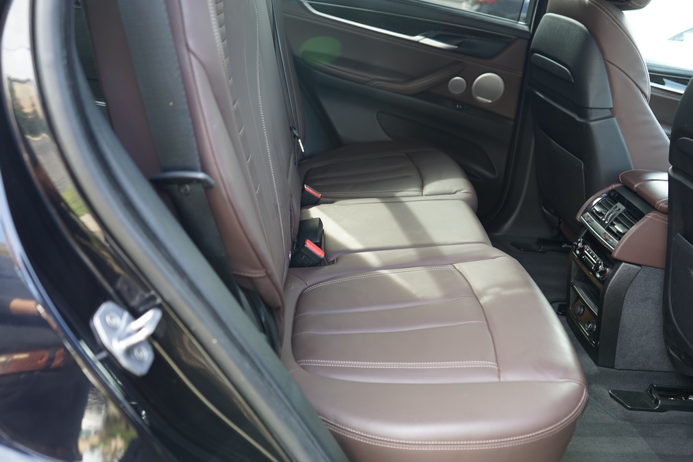 2016 BMW X5 xDrive50i - Photo 102